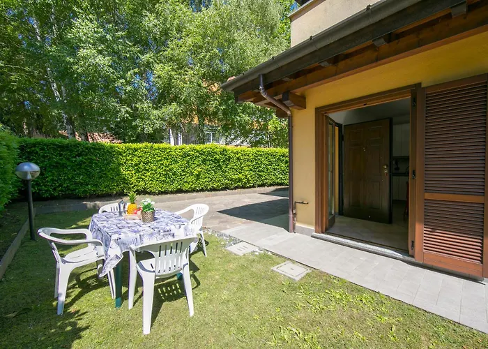 Villa Le Betulle Garden In - Happy *