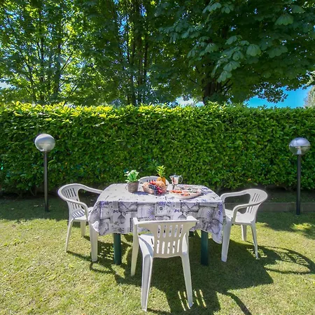 Le Betulle Private Garden & Parking In - Happy
