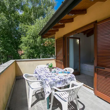 Le Betulle Garden In - Happy *