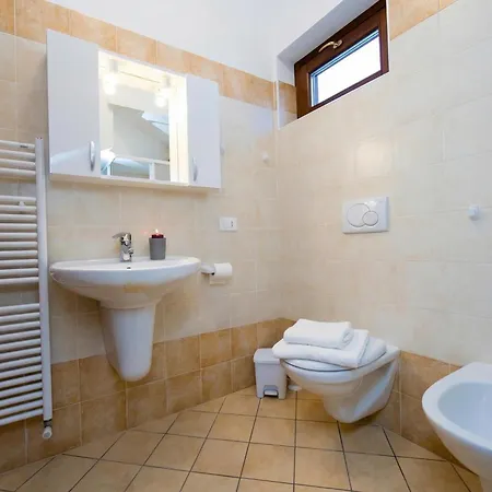 빌라 Le Betulle Garden In - Happy