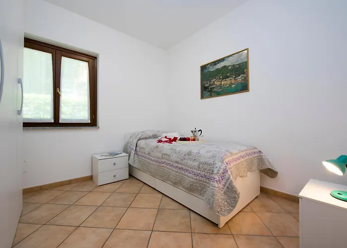 Villa Le Betulle Garden In - Happy