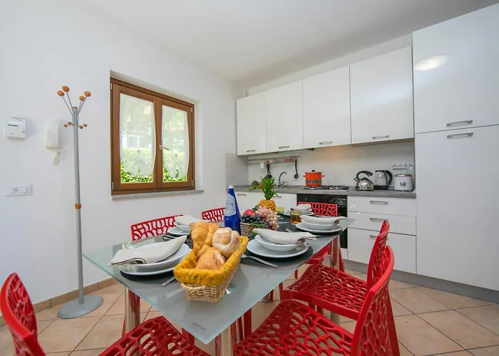 ヴィラ Le Betulle Garden In - Happy