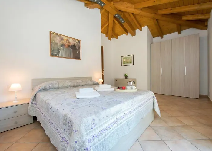 빌라 Le Betulle Garden In - Happy