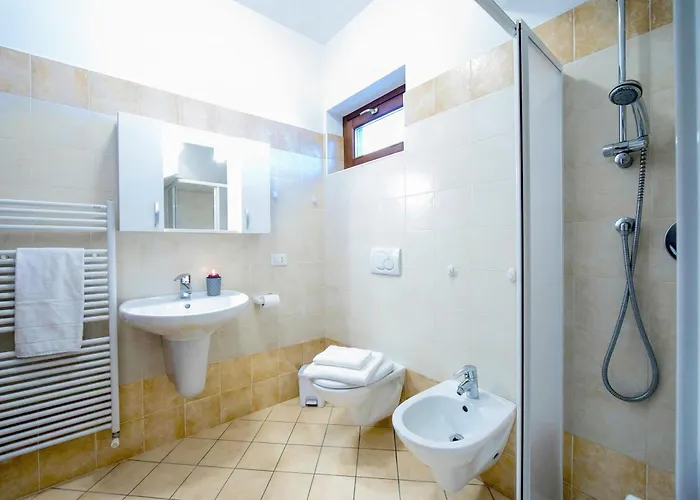 Le Betulle Garden In - Happy 라베노-몸벨로