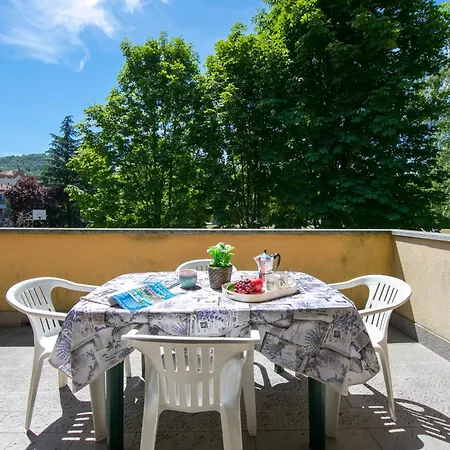 Villa Le Betulle Garden In - Happy *