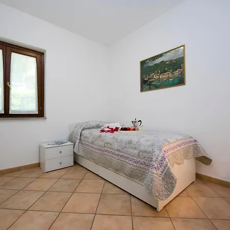 Villa Le Betulle Garden In - Happy