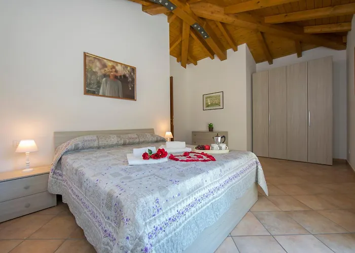 빌라 Le Betulle Garden In - Happy 라베노-몸벨로