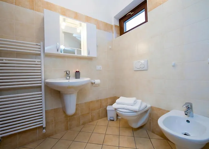 빌라 Le Betulle Garden In - Happy