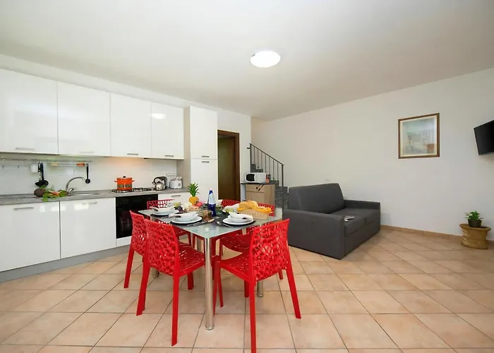 Le Betulle Garden In - Happy 빌라 라베노-몸벨로